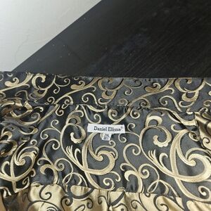 Daniel Ellissa Black and Gold Patterned Shirt